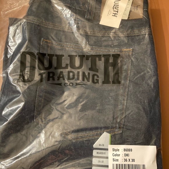 Men’s Duluth Work Pants - Picture 3 of 4